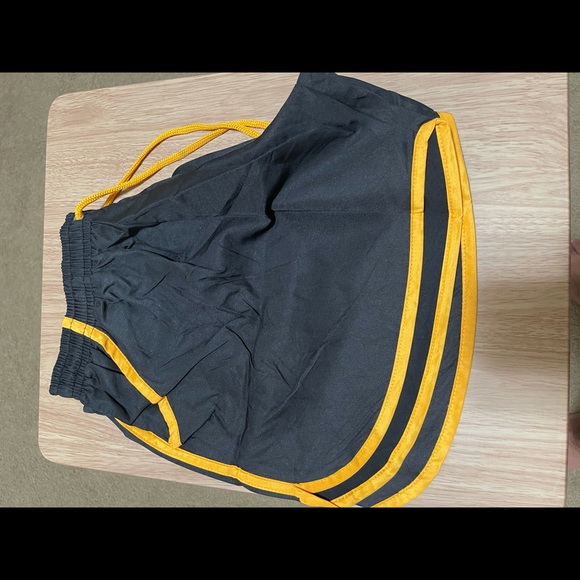 Shorts made with 100% cotton Brand new - Picture 8 of 9